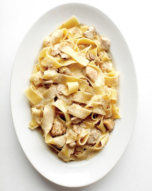 Pappardelle with creamy chicken sauce
