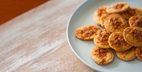 Paprika Parmesan crackers