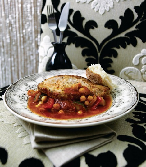 Paprika pork with chickpeas