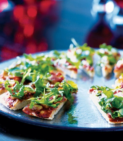 Parma ham and smoked mozzarella pizza