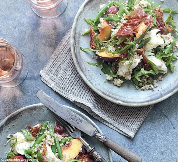 Parma ham, mozzarella, rocket and peach salad with buckwheat and quinoa