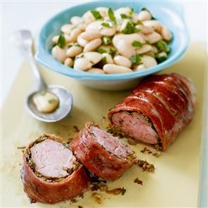 Parma ham-wrapped lamb with white beans