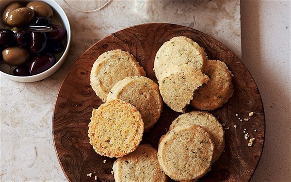 Parmesan and thyme shortbread