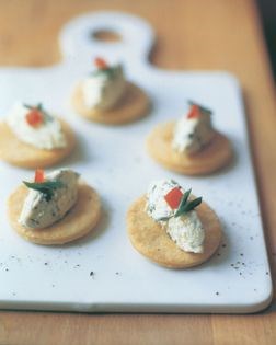 Parmesan biscotti with goat’s cheese and basil pâté