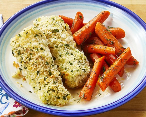 Parmesan fish sticks with glazed carrots