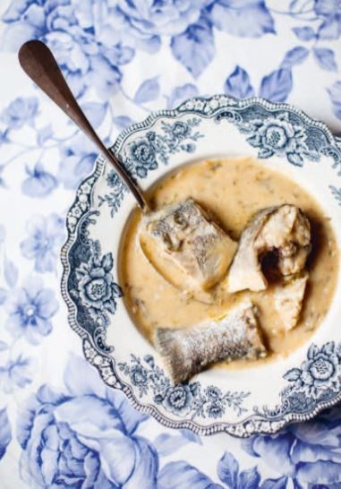 Parsee fish in white sauce (Saas ni macchi)