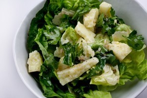 Parsley and butter lettuce with grapefruit-shallot dressing 