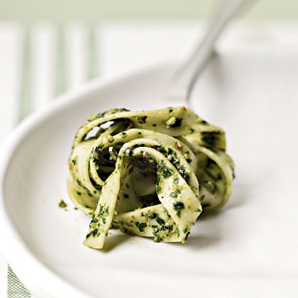 Parsley and walnut pesto