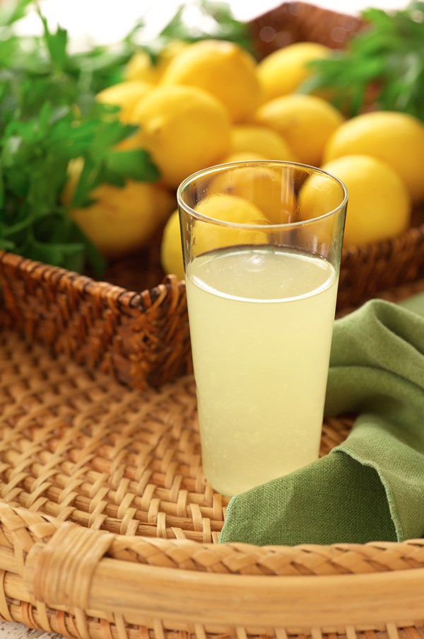 Parsley-ginger lemonade