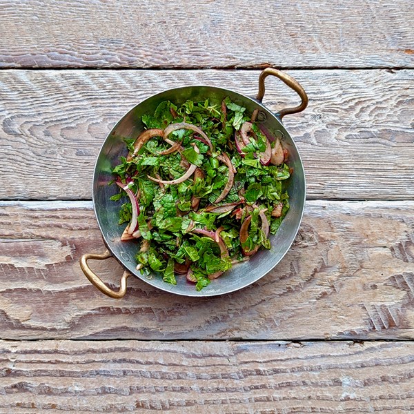 Parsley salad (Maydanoz salatası)