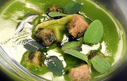 Parsley soup with smoked salmon and orange