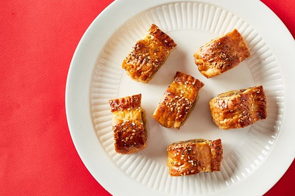  Party sausage rolls