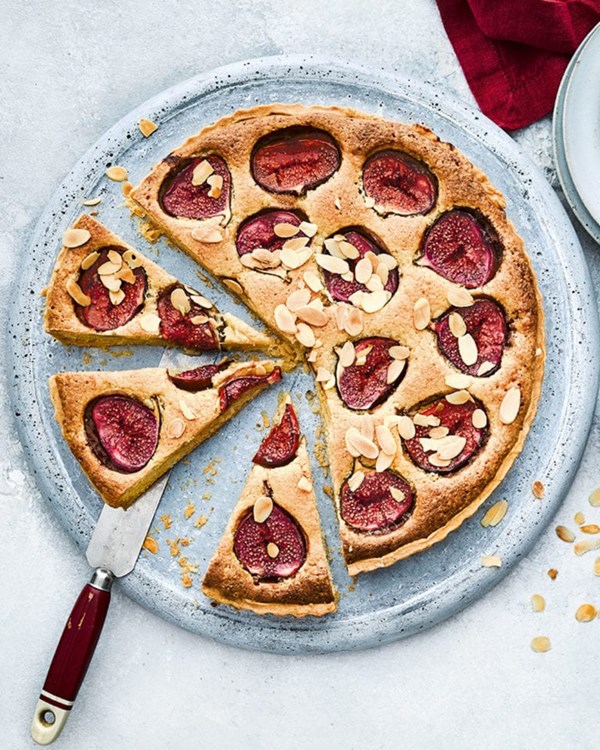 Party-sized fig frangipane tart with stem ginger custard [HH&Co Backstage]