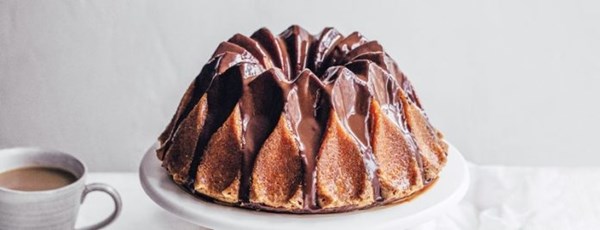 Passion fruit and chocolate bundt cake