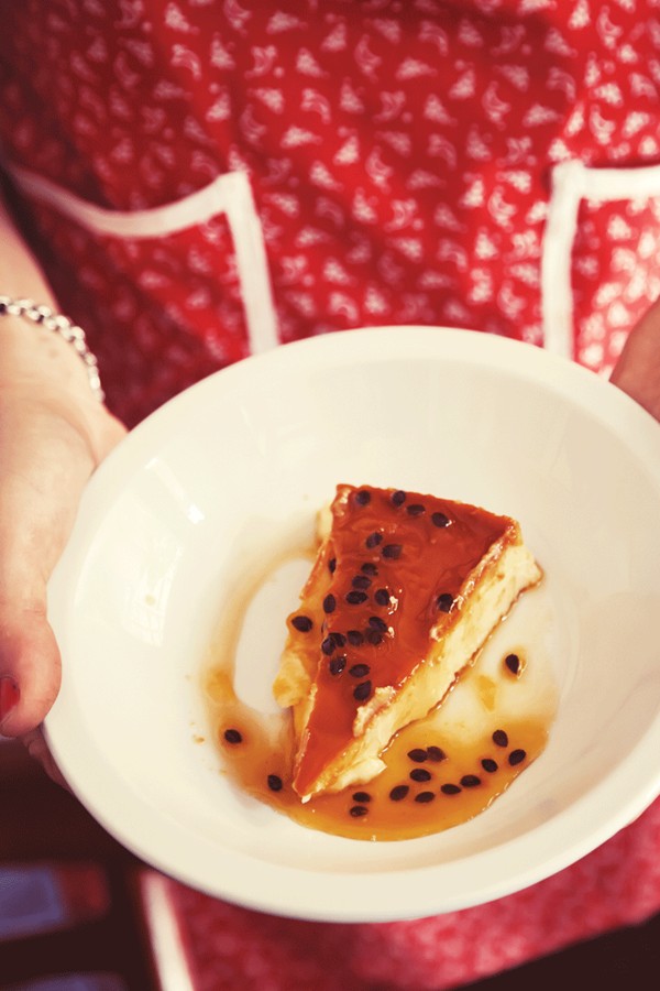 Passion fruit custard (Natilla de maracuya)
