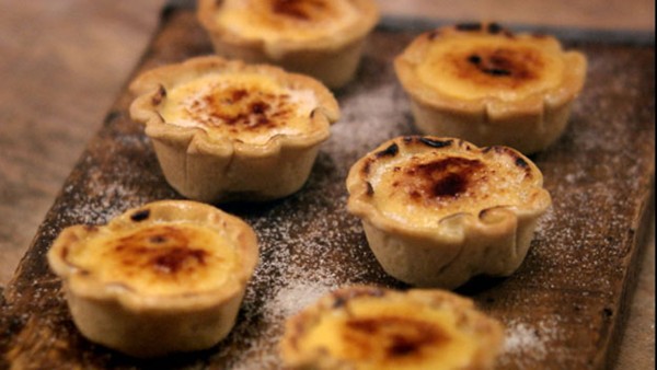 Passion fruit tarts