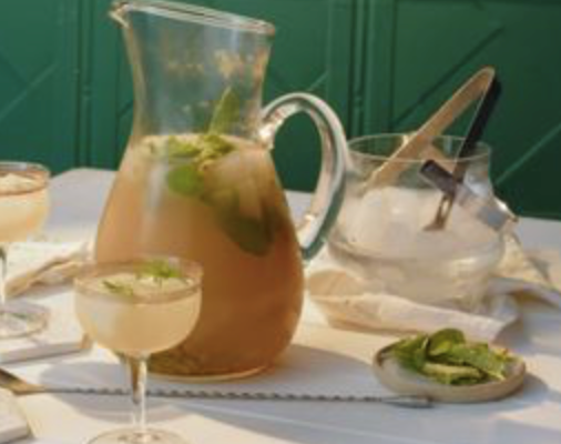 Passionfruit spritz