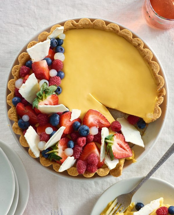Passionfruit tart with summer berries, meringue & lemon gel