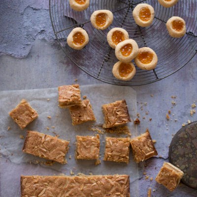 Passover almond slices and jam cookies