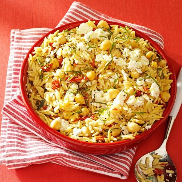 Pasta & sun-dried tomato salad