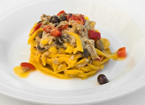 Pasta alla chitarra with fresh mackerel ragù, capers, tomatoes and Taggiasca olives