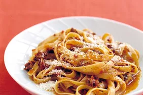 Pasta and easy Italian meat sauce