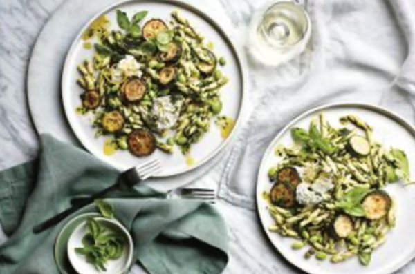 Pasta and zucchini salad