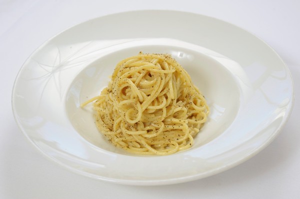 Pasta cacio e pepe