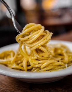 Pasta cacio e pepe