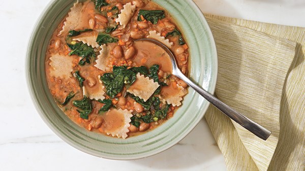 Pasta e fagioli with whole-wheat maltagliati