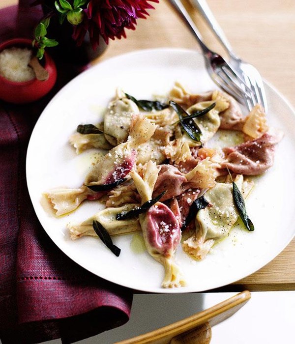 Pasta filled with wild greens and beetroot (Tortelli caramelle) [Anna Maria Eoclidi]