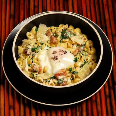 Pasta un-carbonara
