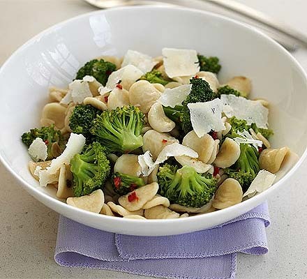 Pasta with broccoli and anchovies