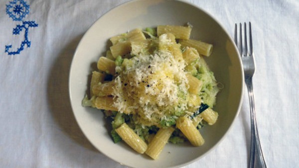 Pasta with broccoli (Pasta e broccoli)
