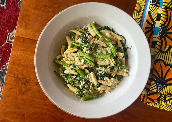 Pasta with broccoli rabe and ricotta