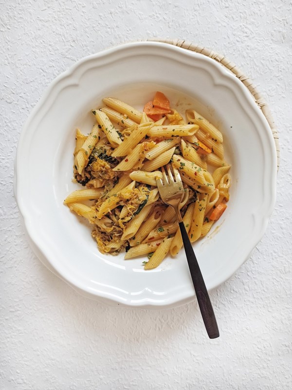 Pasta with caramelized cabbage
