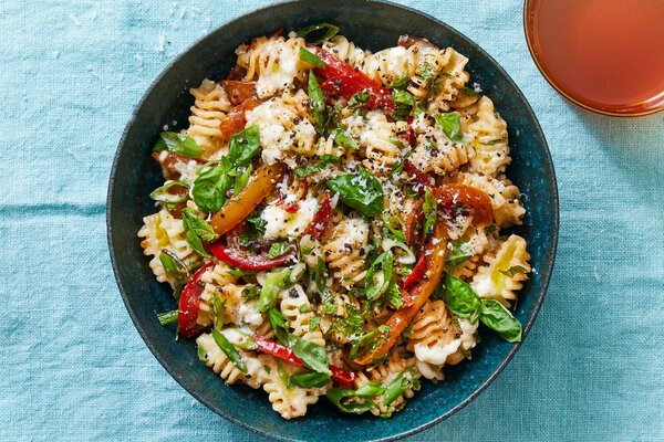 Pasta with caramelized peppers, anchovies and ricotta