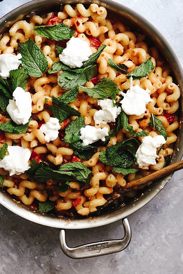 Pasta with cherry tomatoes, mint, and burrata