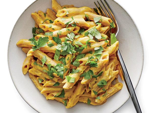 Pasta with chickpea sauce