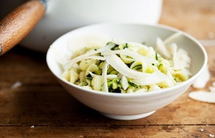 Pasta with courgette and Parmesan