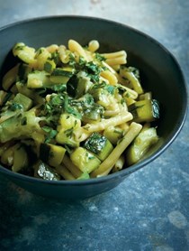 Pasta with courgettes