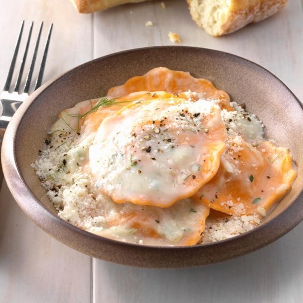 Pasta with creamy fennel sauce