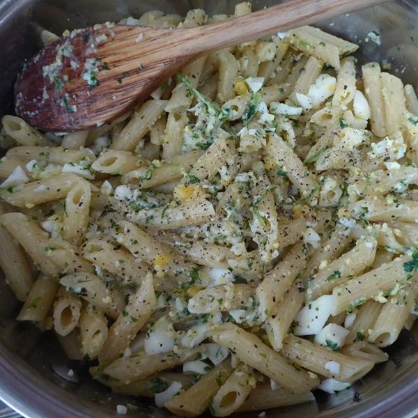 Pasta with garlic and eggs (Les pâtes à l'ancienne)