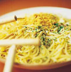 Pasta with garlic and oil (Aglio e olio)