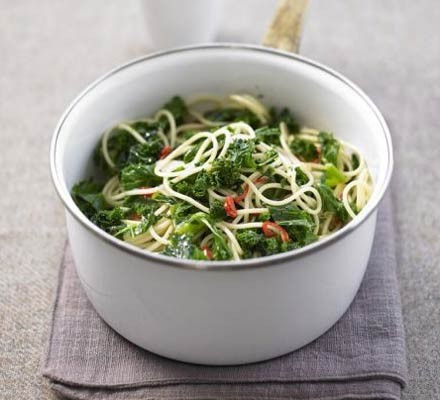 Pasta with kale, garlic and chilli