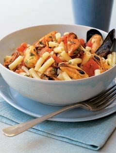 Pasta with mussels (Pasta con le cozze)