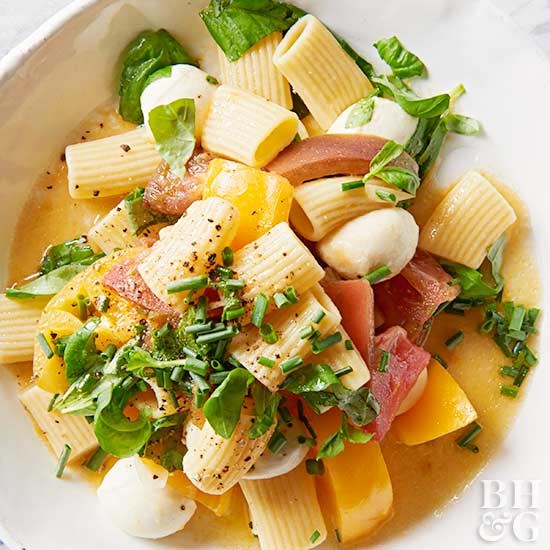 Pasta with no-cook tomato sauce and mozzarella