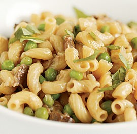 Pasta with peas and mushrooms