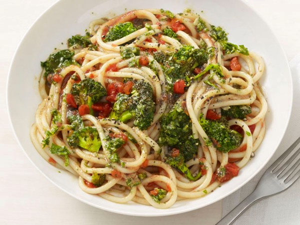 Pasta with roasted broccoli and almond-tomato sauce