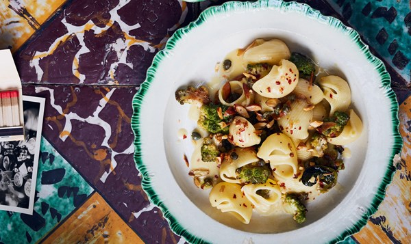 Pasta with roasted Romanesco and capers